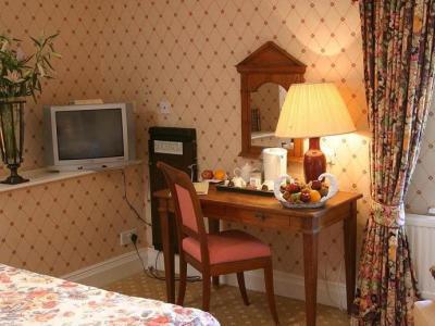 Royal Oak Hotel Севенокс Экстерьер фото